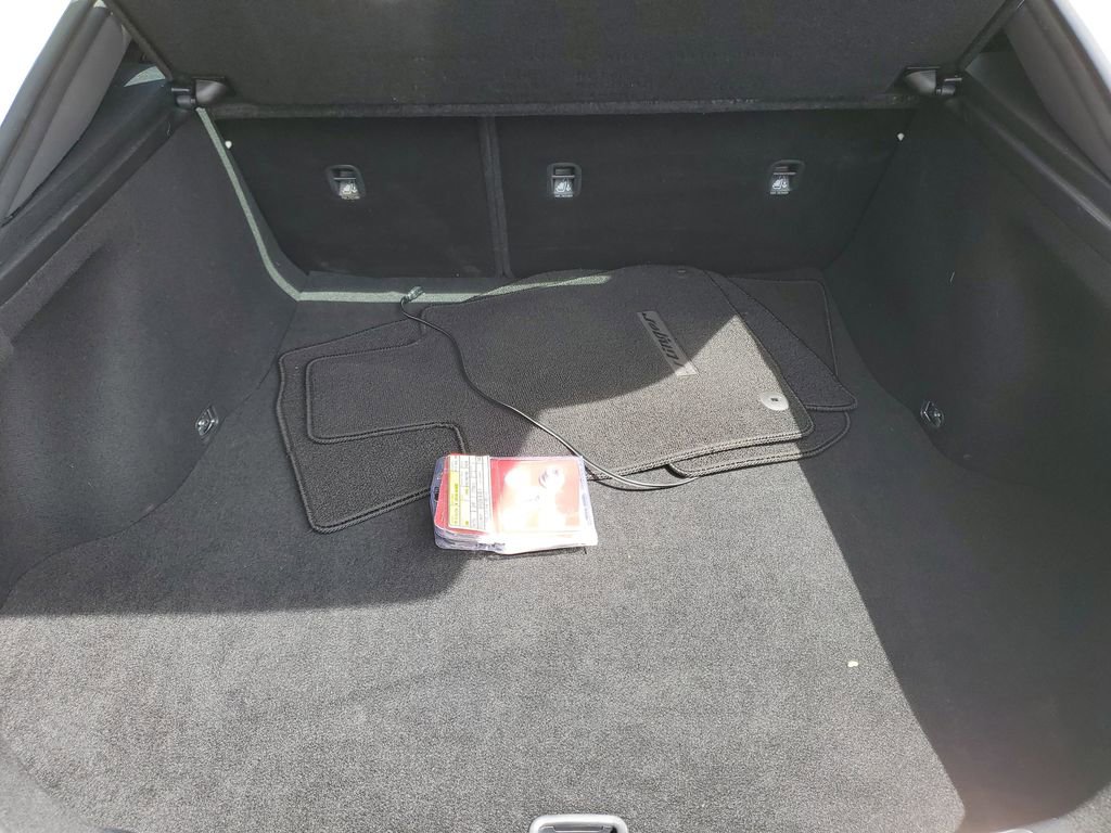 Used 2022 Kia Stinger GT-Line w/ Sun & Sound Package image 8