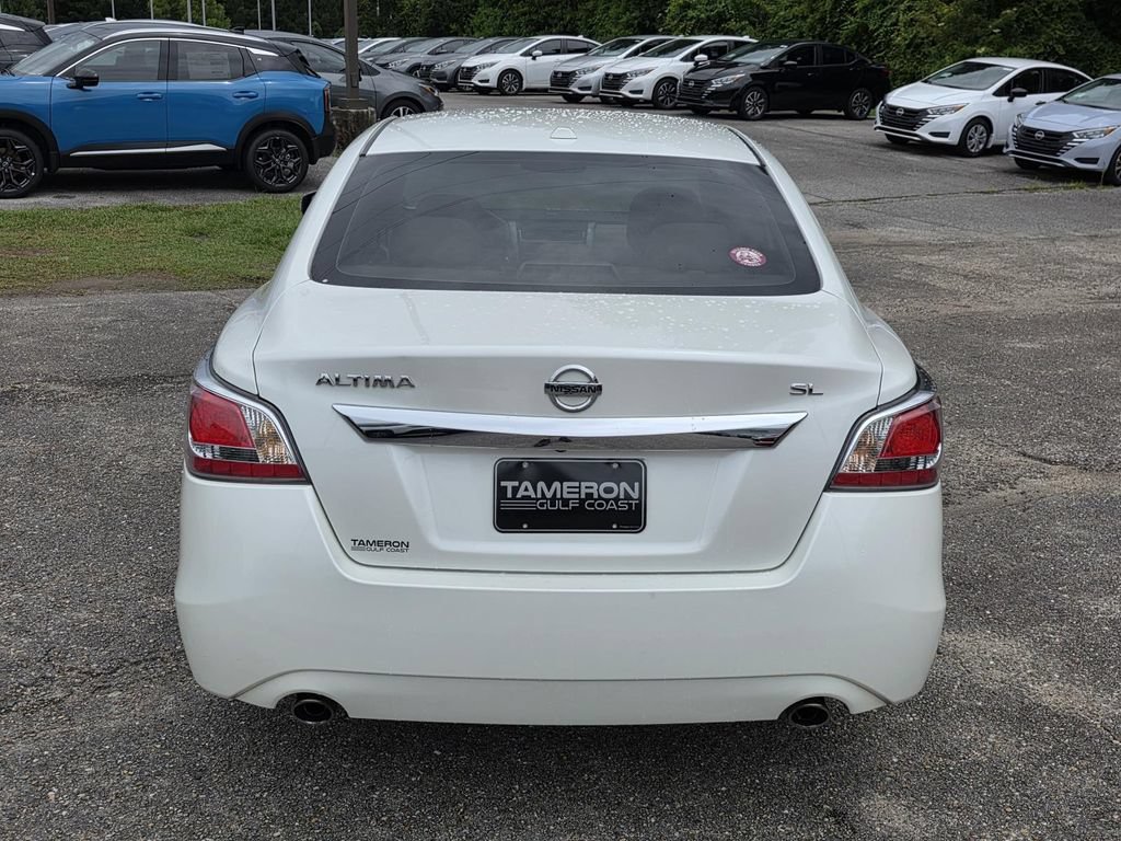 Used 2015 Nissan Altima 2.5 SL w/ Moonroof Package FWD image 4