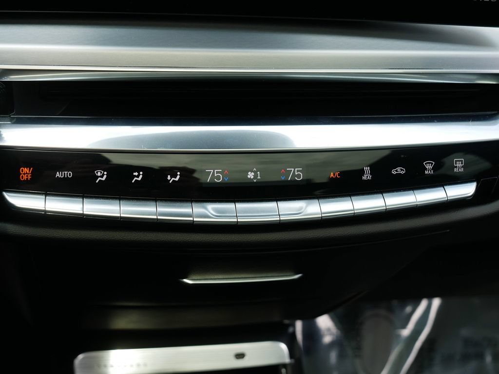 Used 2024 Cadillac Lyriq Sport AWD/4WD image 20