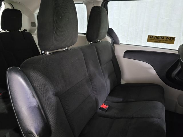 Used 2017 Dodge Grand Caravan SE image 45