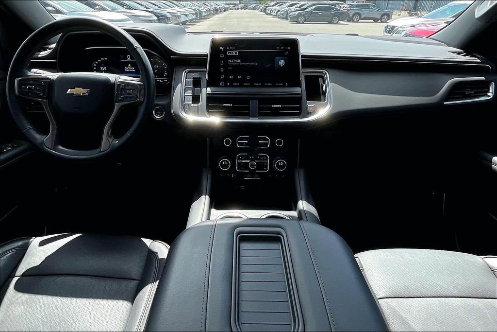Used 2023 Chevrolet Tahoe High Country w/ Premium Package AWD/4WD image 21