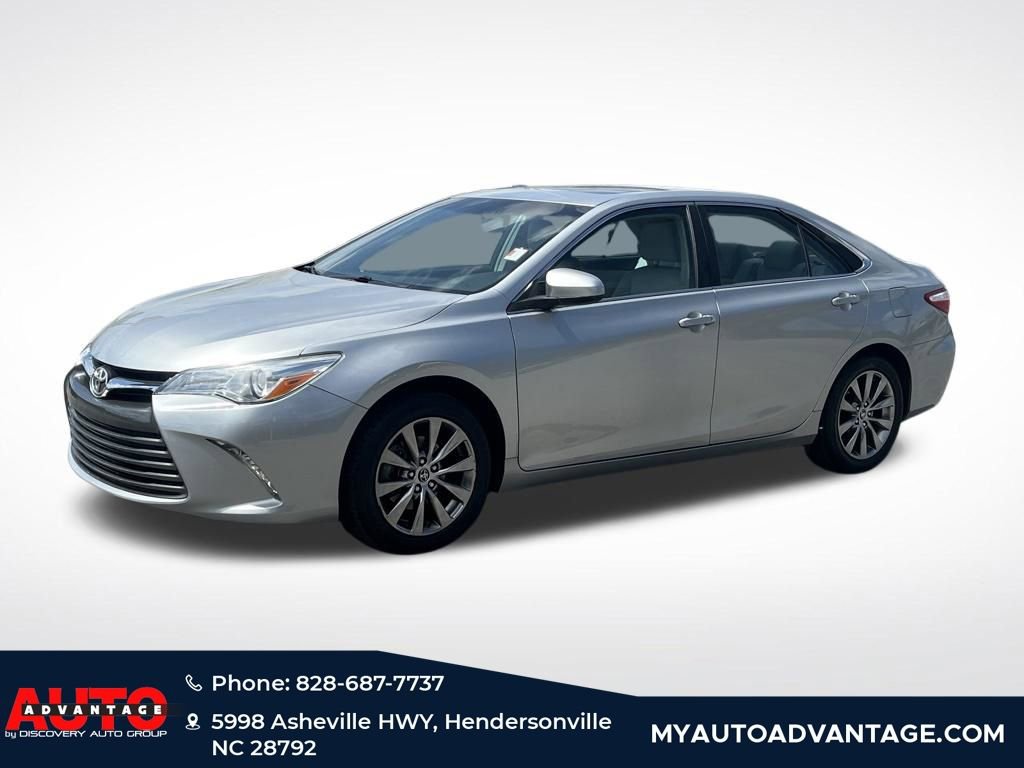 Used 2015 Toyota Camry XLE w/ Moonroof Package FWD image 5