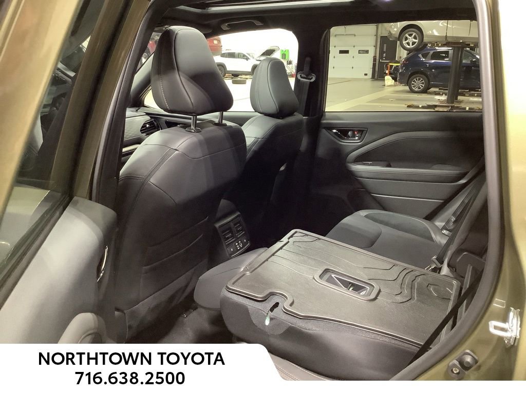 Used 2025 Subaru Forester Touring image 12