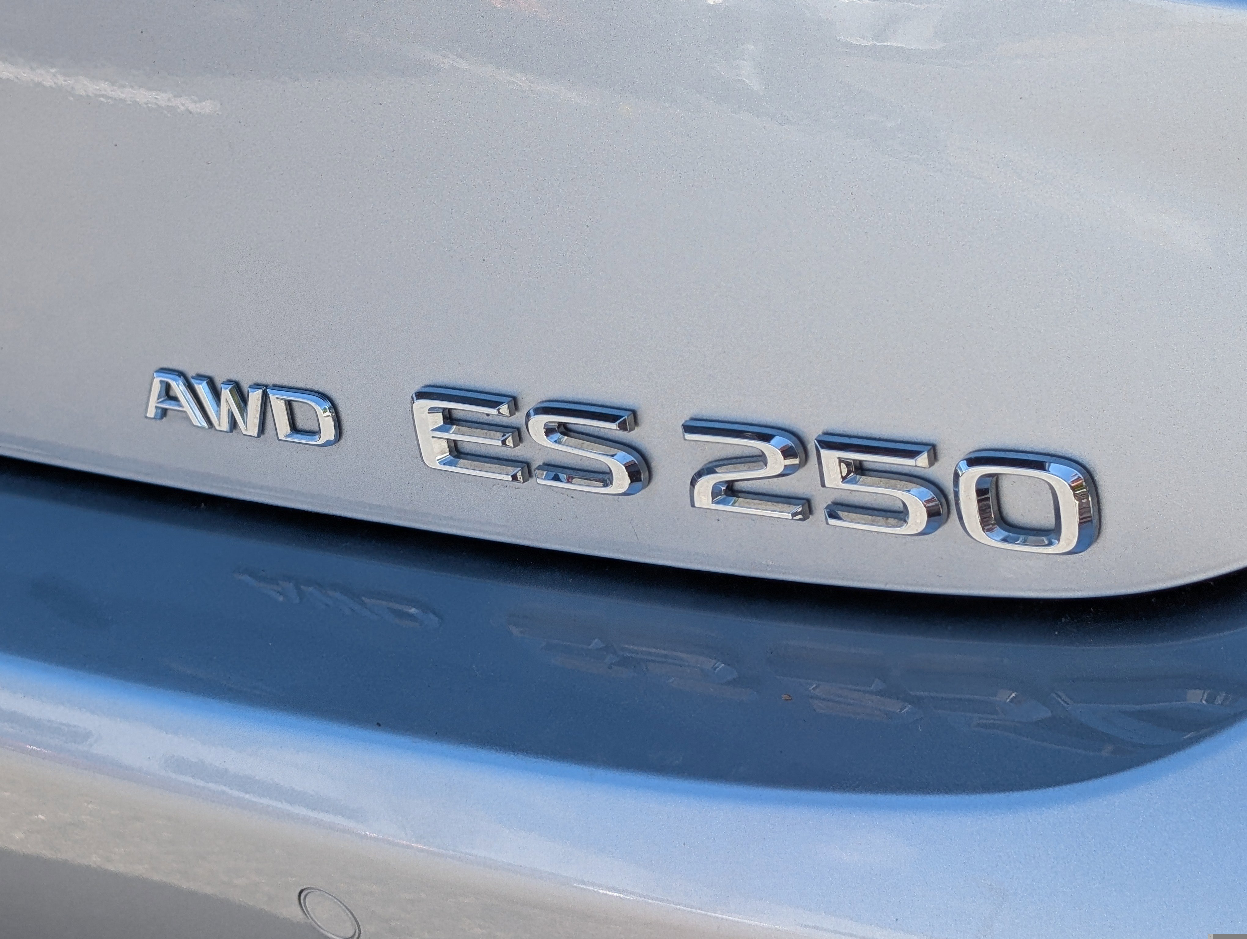 Used 2023 Lexus ES 250 w/ Premium Package AWD/4WD image 9
