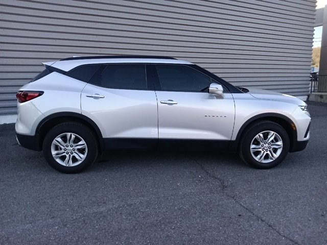 Used 2021 Chevrolet Blazer LT image 2