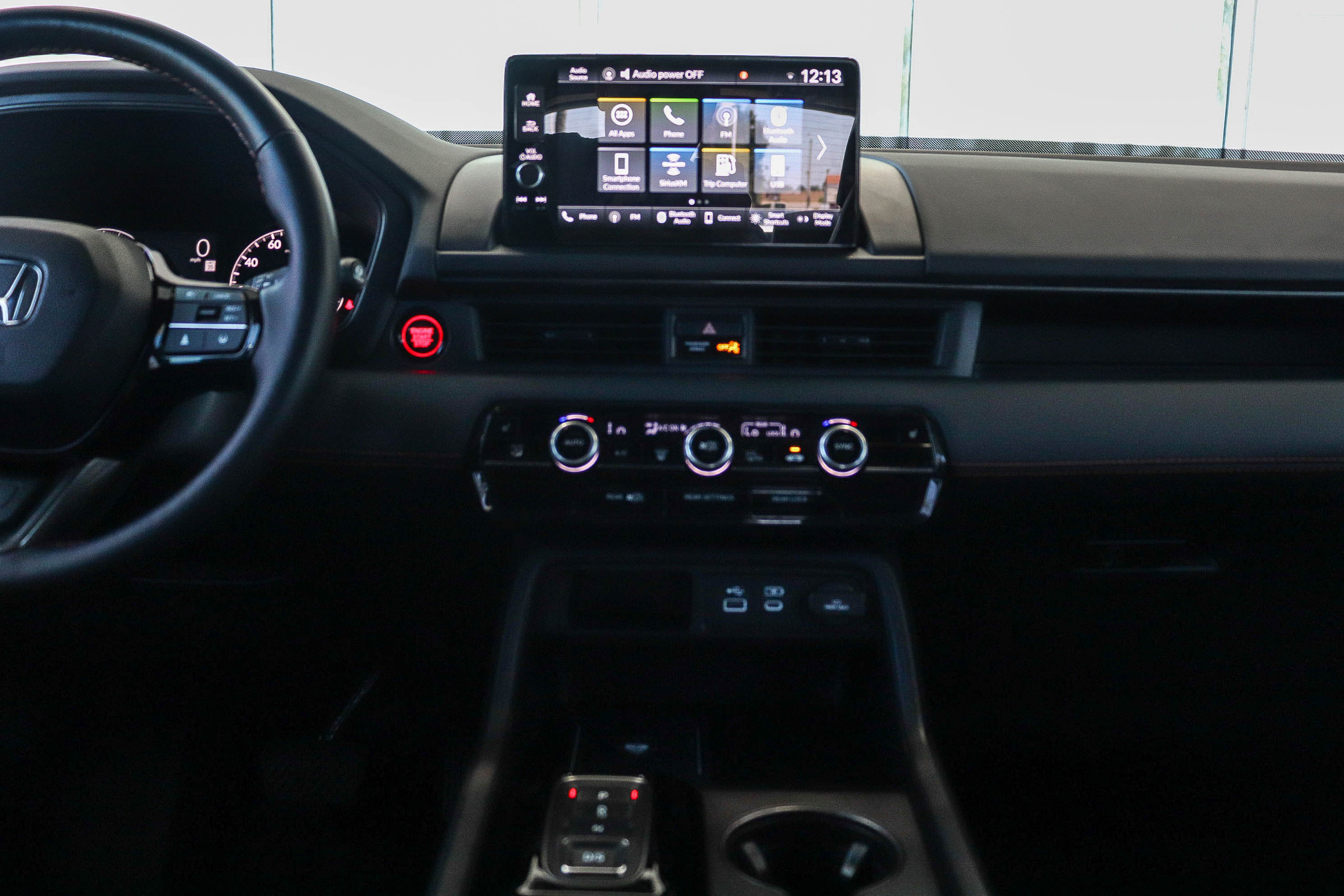Used 2025 Honda Pilot TrailSport image 16