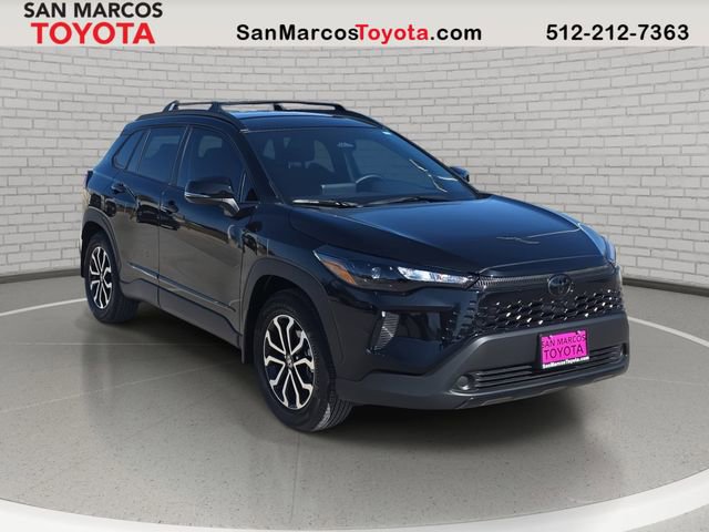 Used 2026 Toyota Corolla Cross SE image 3