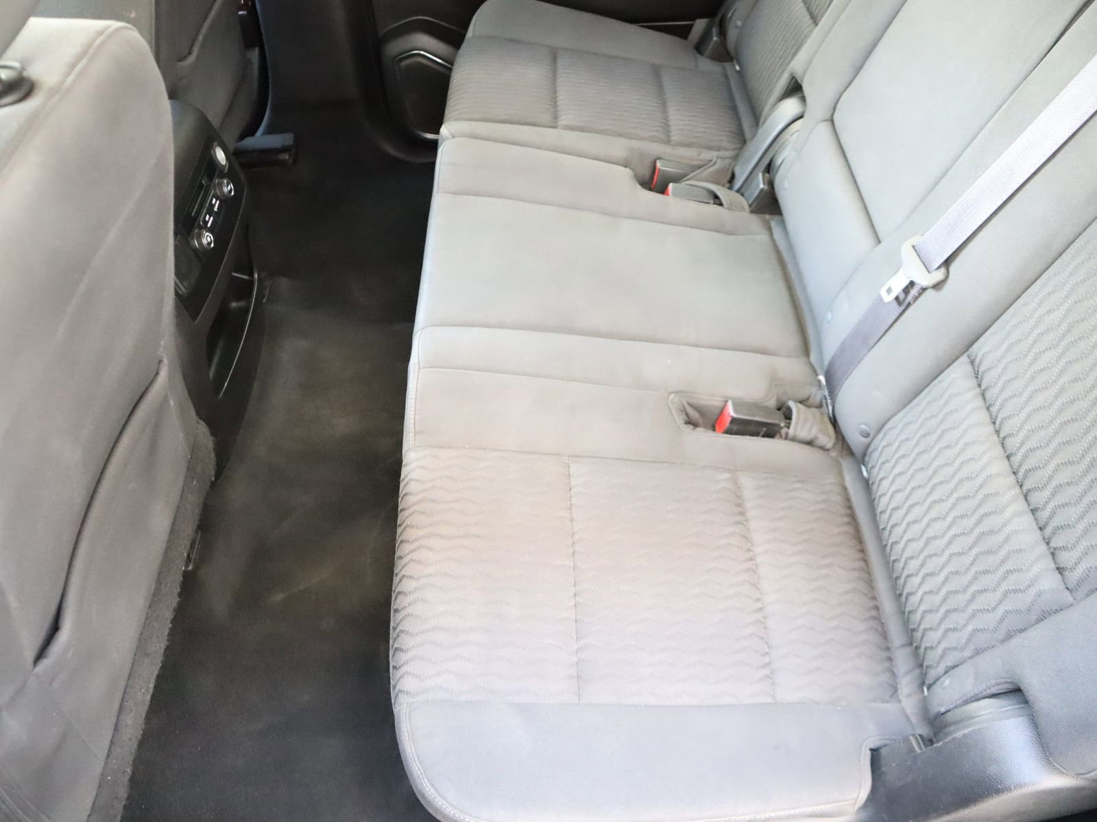 Used 2016 GMC Yukon XL SLE w/ HD Trailering Package image 40