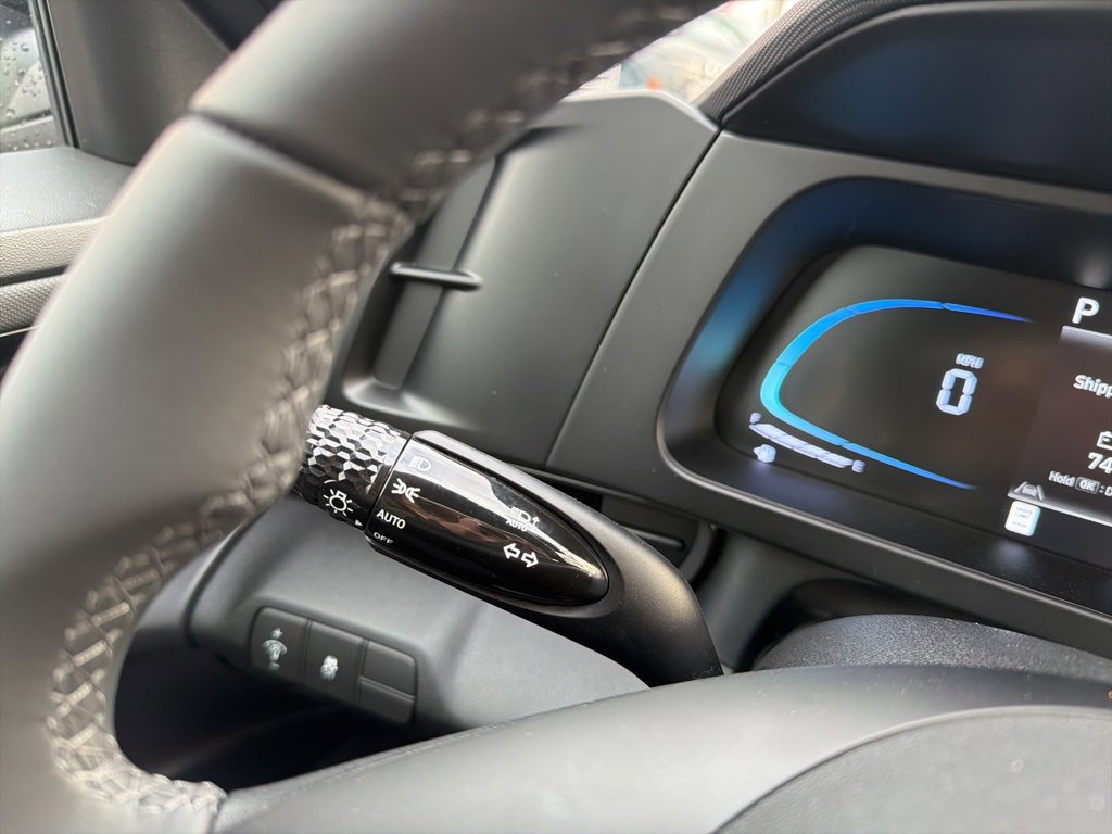 New 2025 Hyundai Elantra Sport image 28