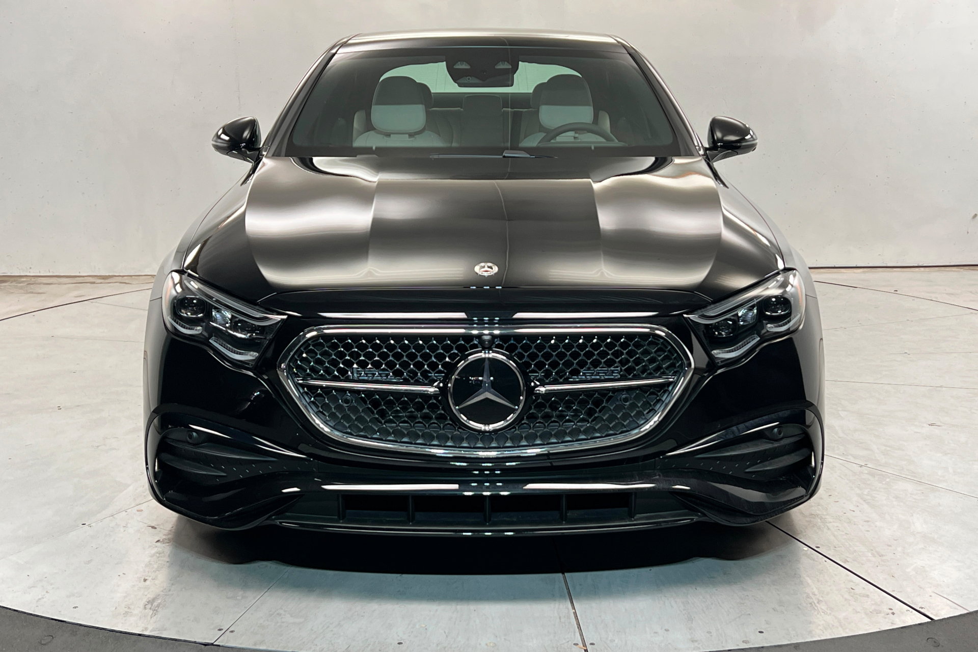 New 2026 Mercedes-Benz E 450 4MATIC Sedan image 8