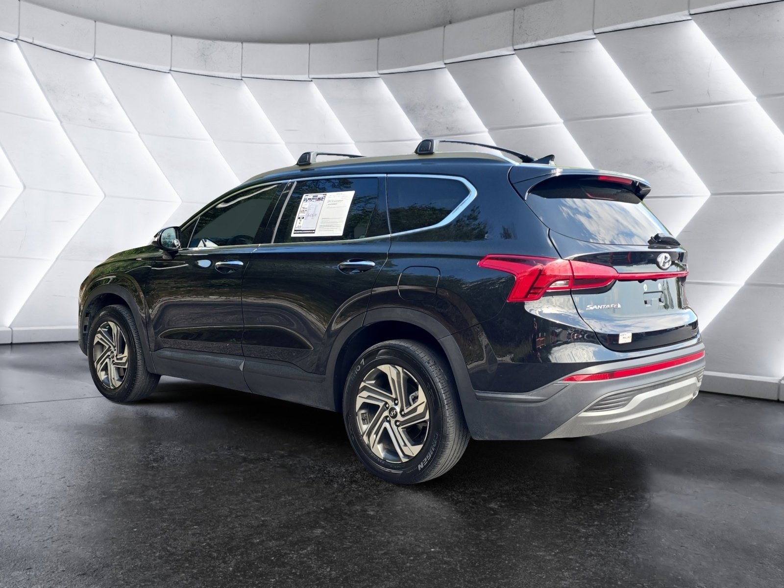 Used 2023 Hyundai Santa Fe SEL image 3