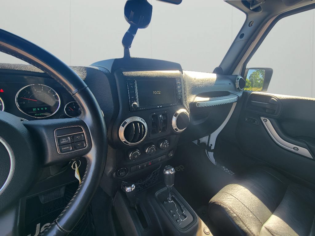 Used 2012 Jeep Wrangler Unlimited Sahara w/ Dual Top Group AWD/4WD image 15