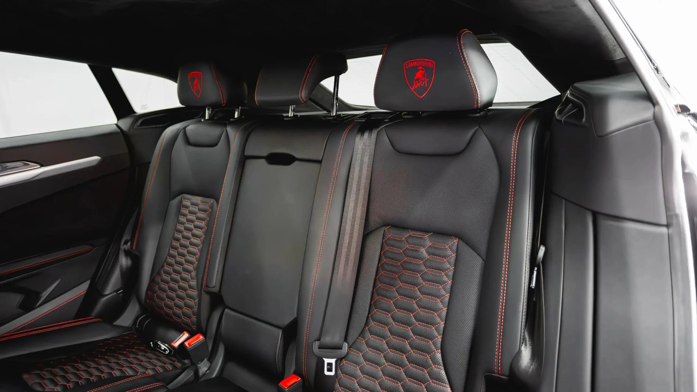 Used 2021 Lamborghini Urus image 25