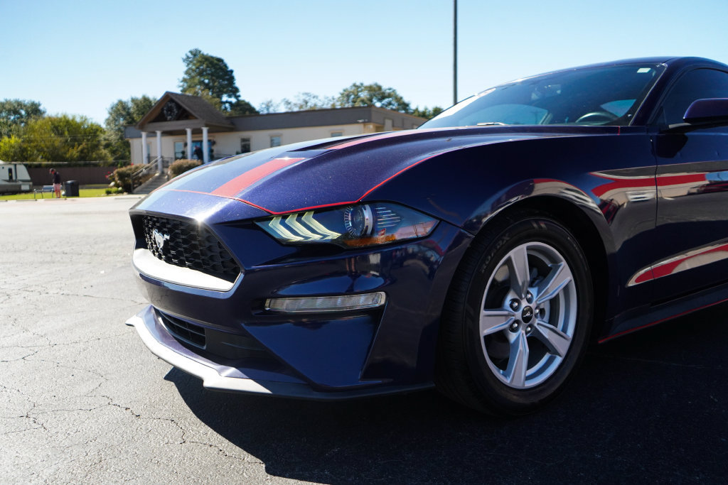 Used 2020 Ford Mustang Coupe RWD image 17