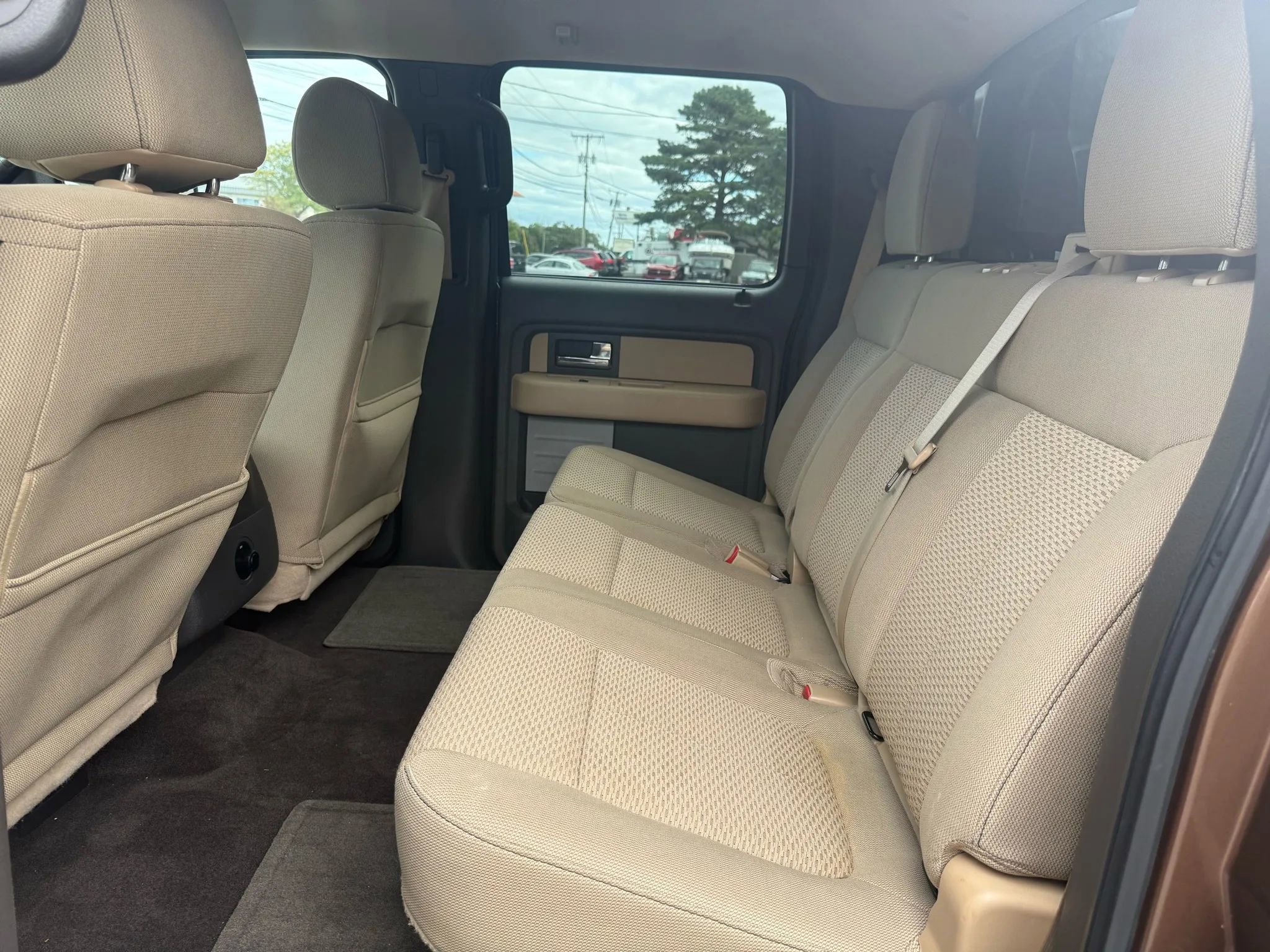 Used 2012 Ford F150 XLT w/ XLT Chrome Pkg image 17