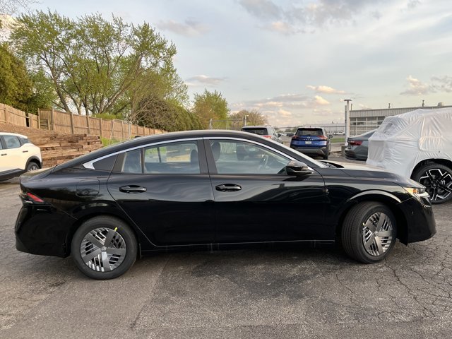 New 2026 Nissan Sentra SV w/ Floor Mat Package FWD image 6