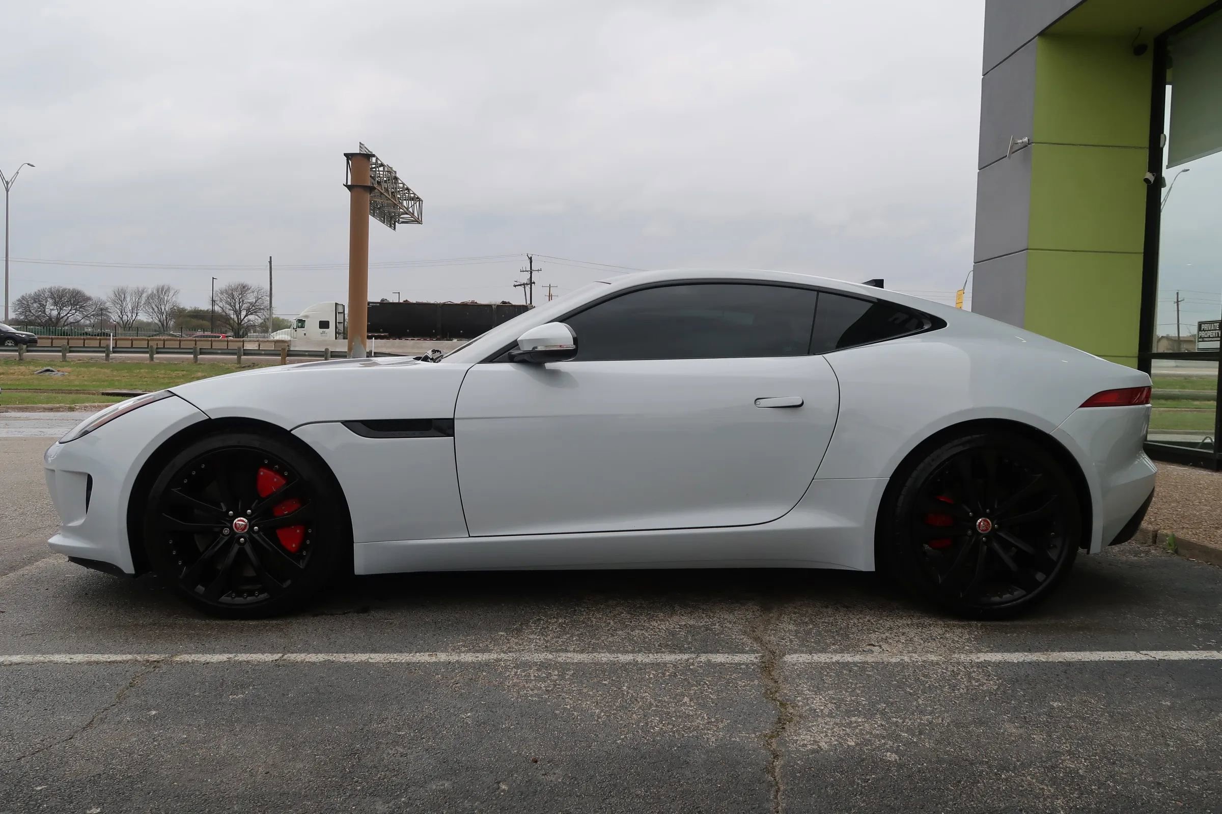 Used 2016 Jaguar F-TYPE S image 7
