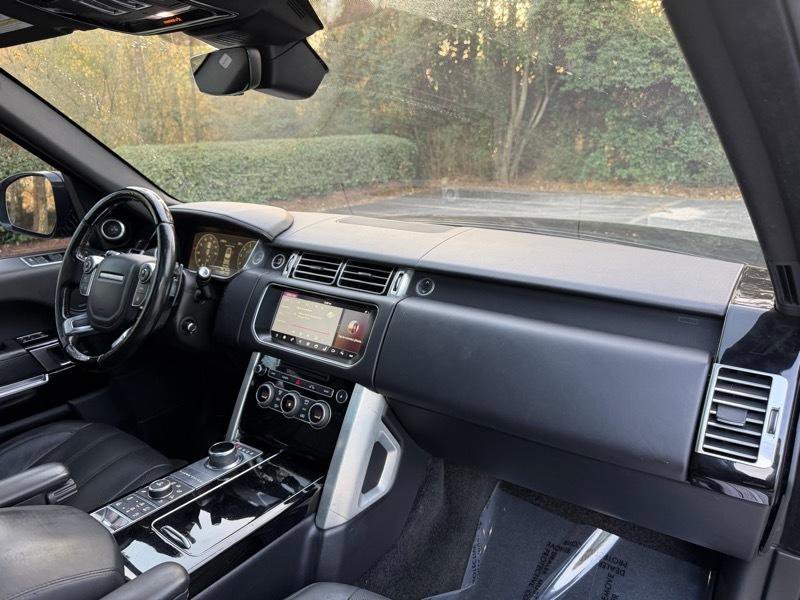 Used 2017 Land Rover Range Rover Long Wheelbase Supercharged image 27