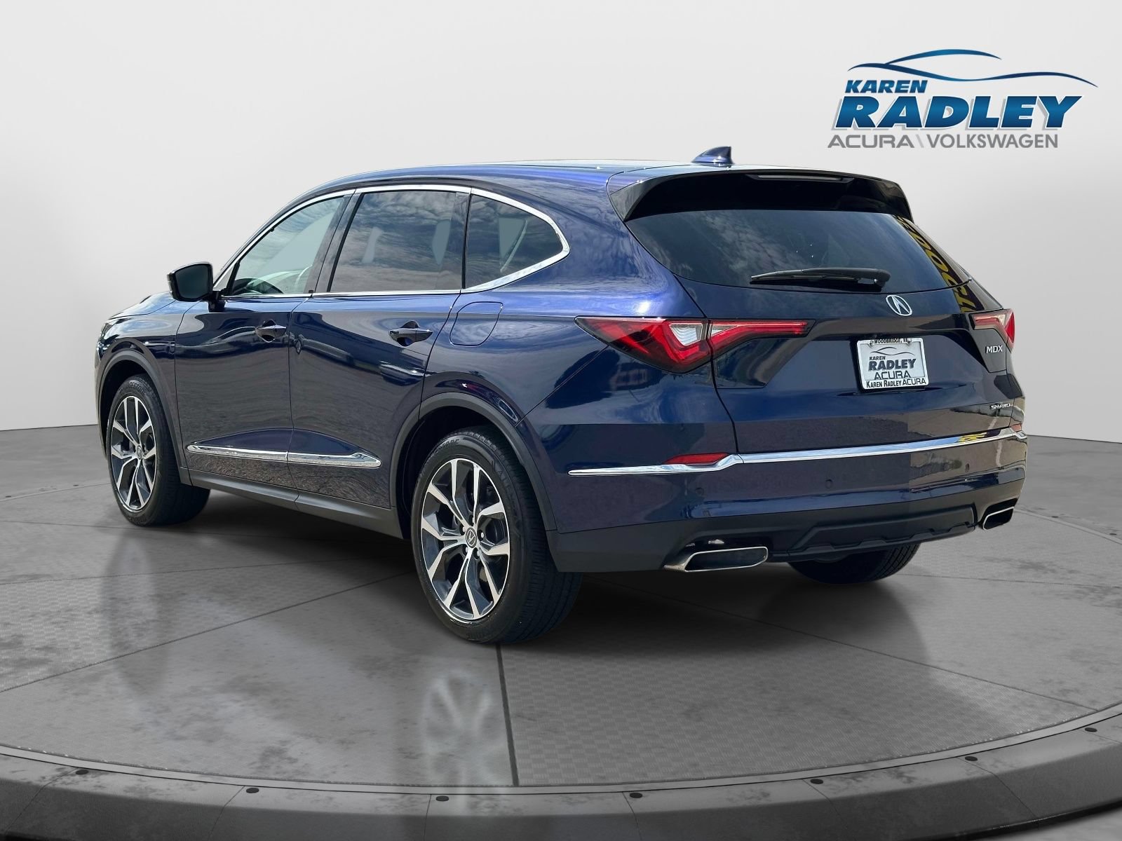 Certified 2023 Acura MDX w/ Technology Package AWD/4WD image 4