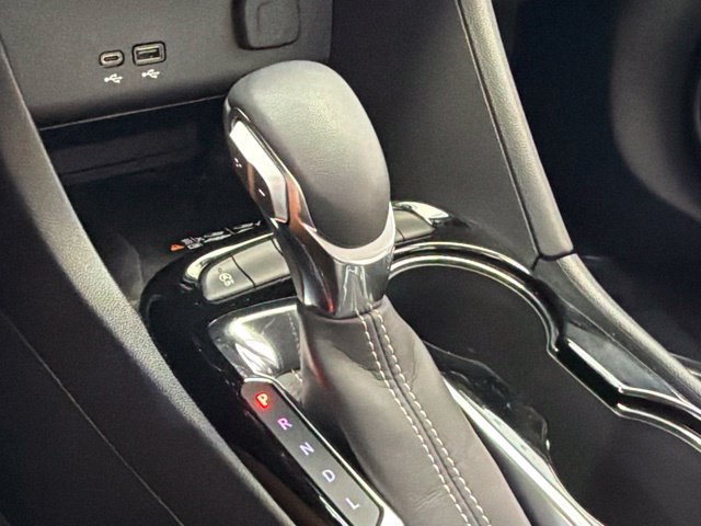 Used 2024 Buick Encore GX Avenir w/ Avenir Technology Package FWD image 27