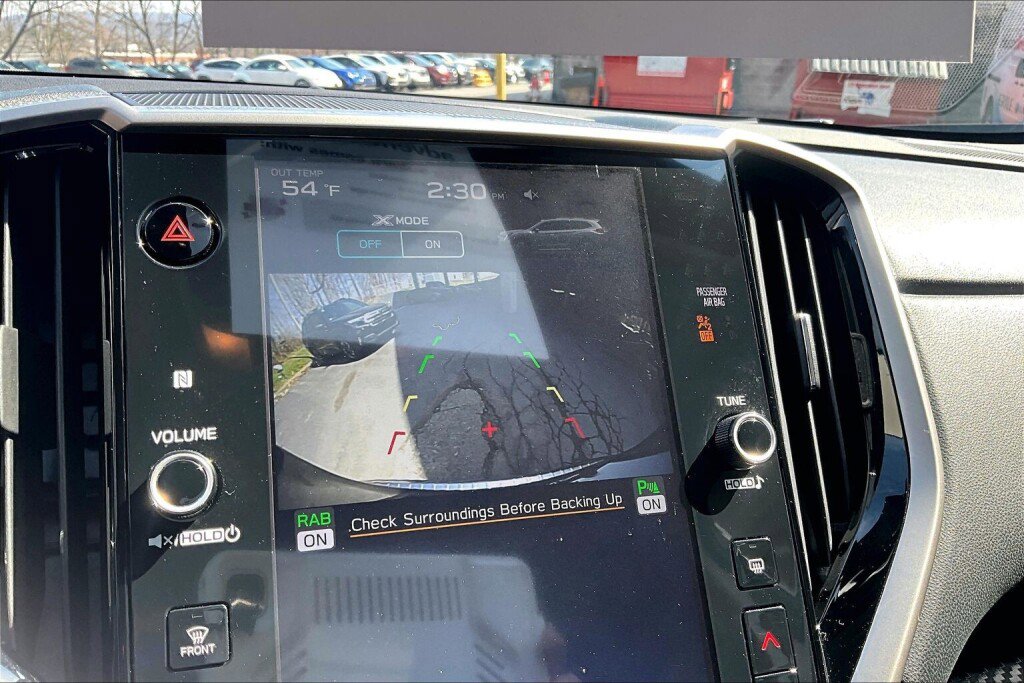 Certified 2023 Subaru Ascent Premium w/ Convenience Package image 9