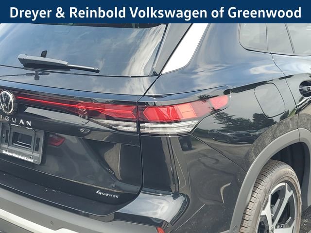 New 2025 Volkswagen Tiguan SE image 5