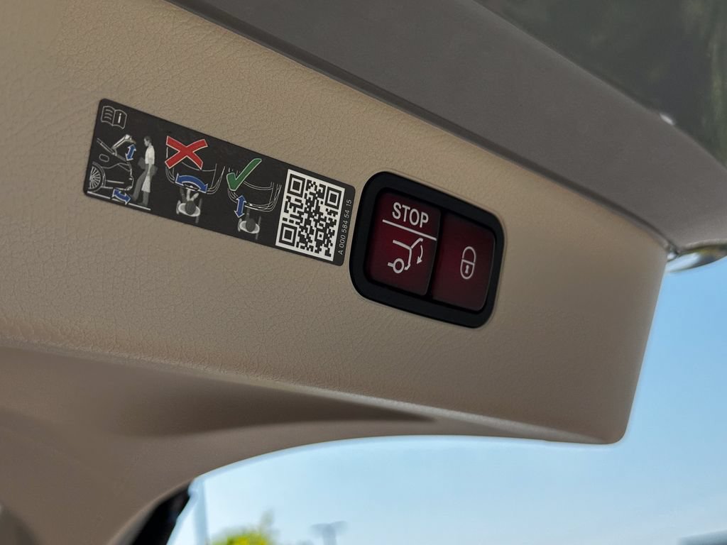 New 2026 Mercedes-Benz EQS 400 4MATIC SUV image 23