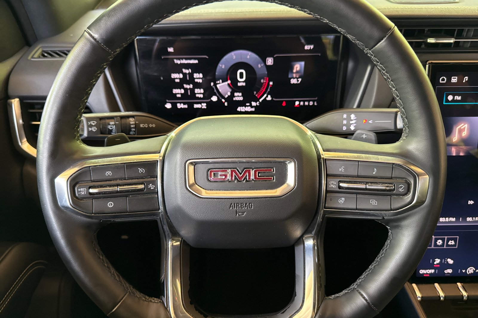 Used 2025 GMC Terrain Elevation AWD/4WD image 29