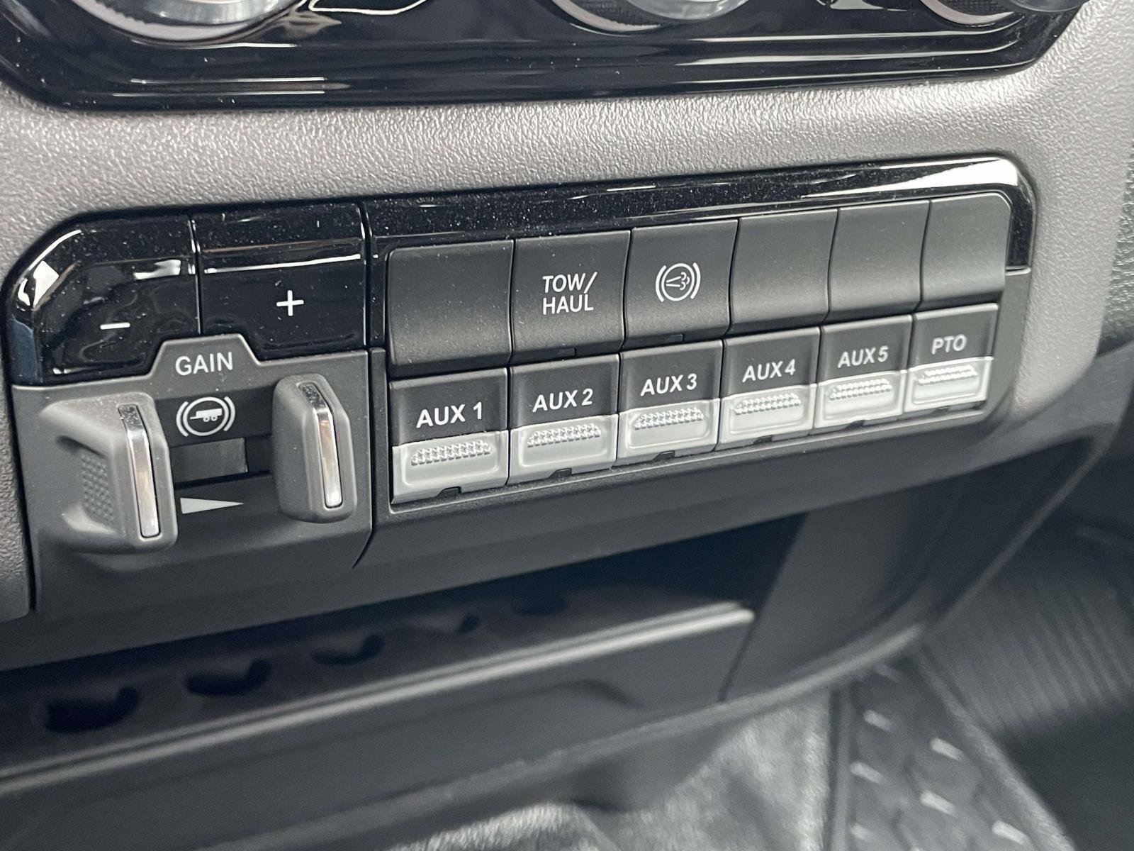 New 2026 RAM 3500 Big Horn image 5