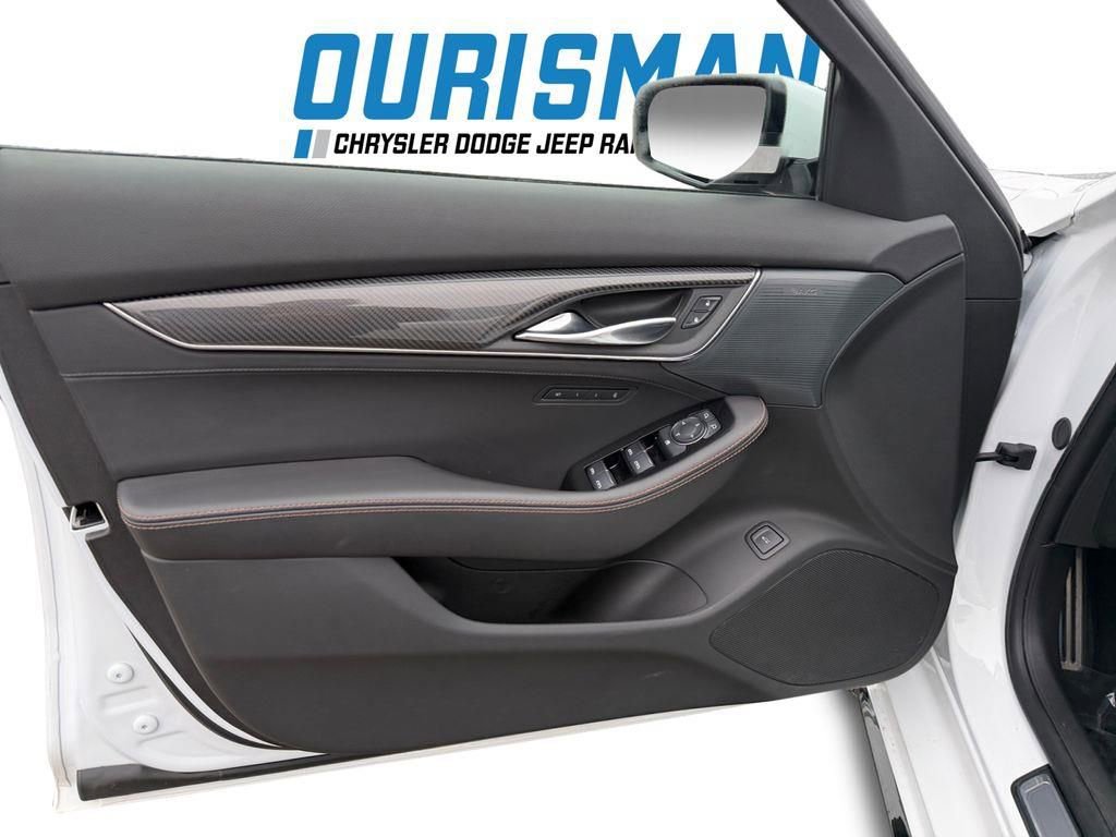 Used 2025 Cadillac CT5 Sport image 18