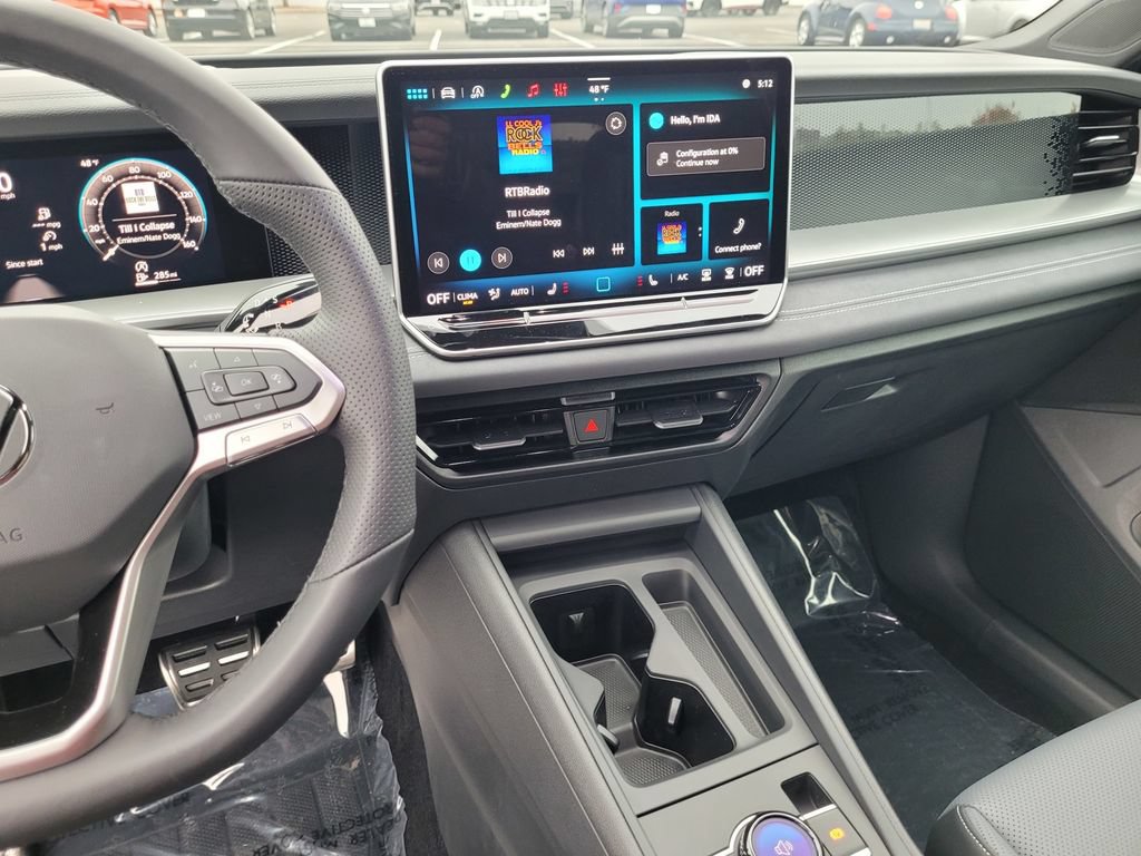 New 2026 Volkswagen Tiguan SE R-Line FWD image 18