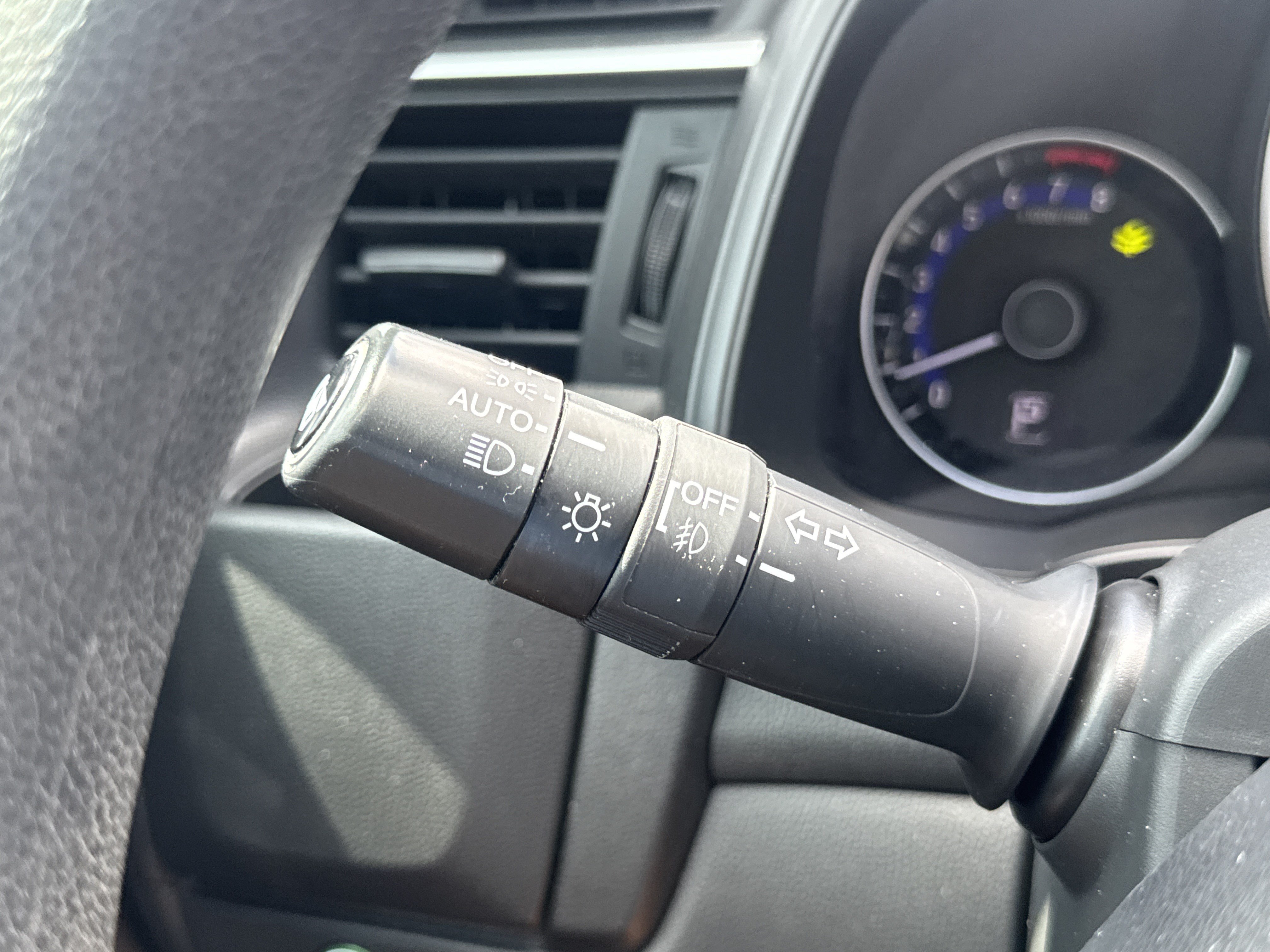 Used 2015 Honda Fit EX image 16
