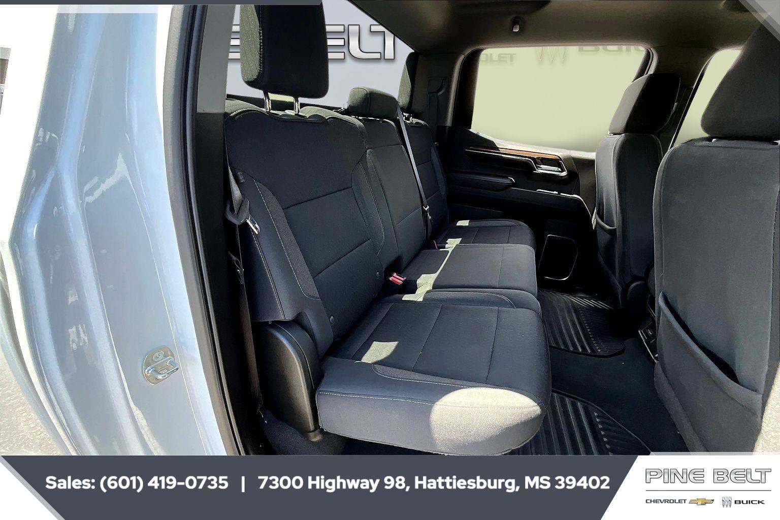 Used 2024 Chevrolet Silverado 1500 LT image 21