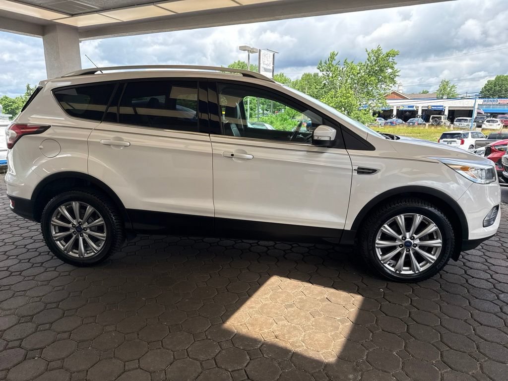 Used 2017 Ford Escape Titanium AWD/4WD image 5