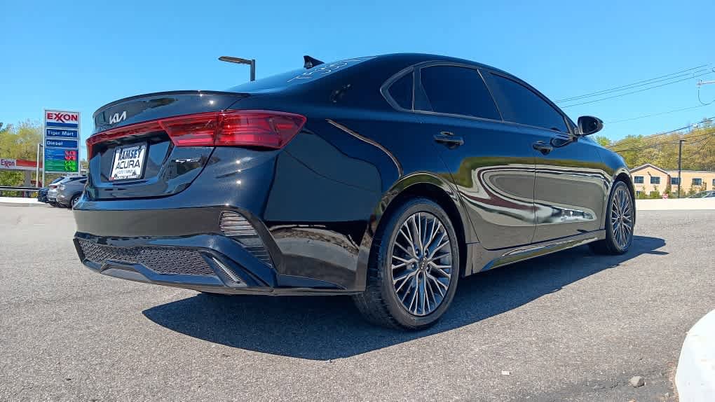 Used 2022 Kia Forte GT-Line w/ GT-Line Technology Package FWD image 5