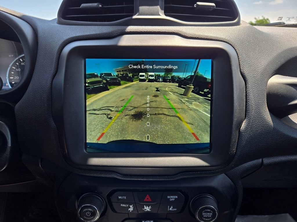 Used 2022 Jeep Renegade Latitude AWD/4WD image 24