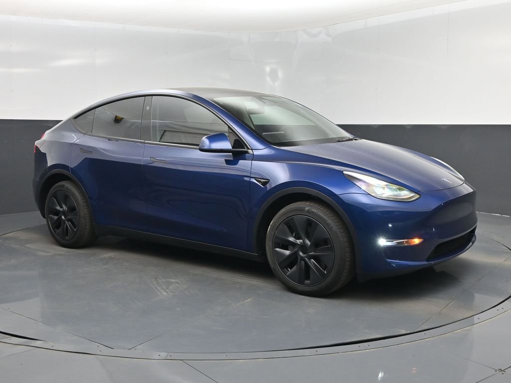 Used 2025 Tesla Model Y Long Range image 1