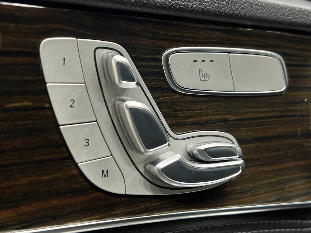 Used 2015 Mercedes-Benz C 300 4MATIC Sedan image 17