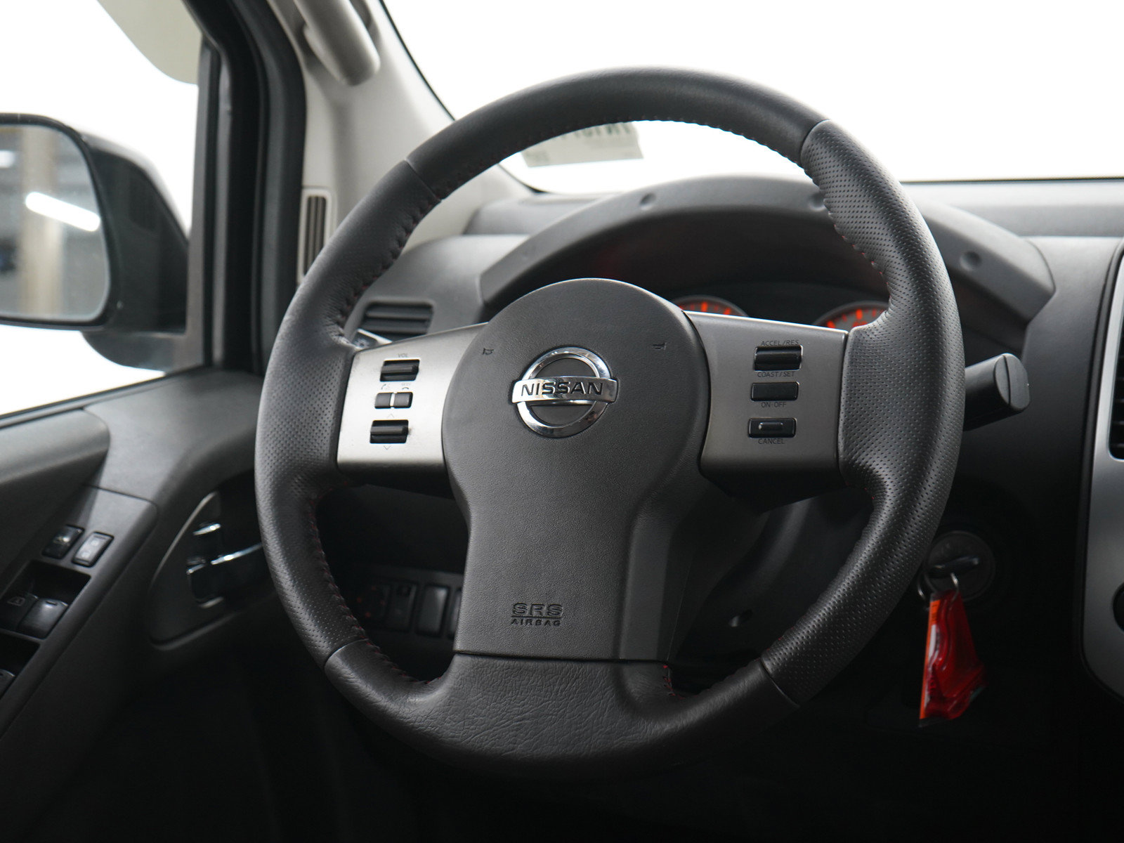 Used 2012 Nissan Frontier PRO-4X AWD/4WD image 15