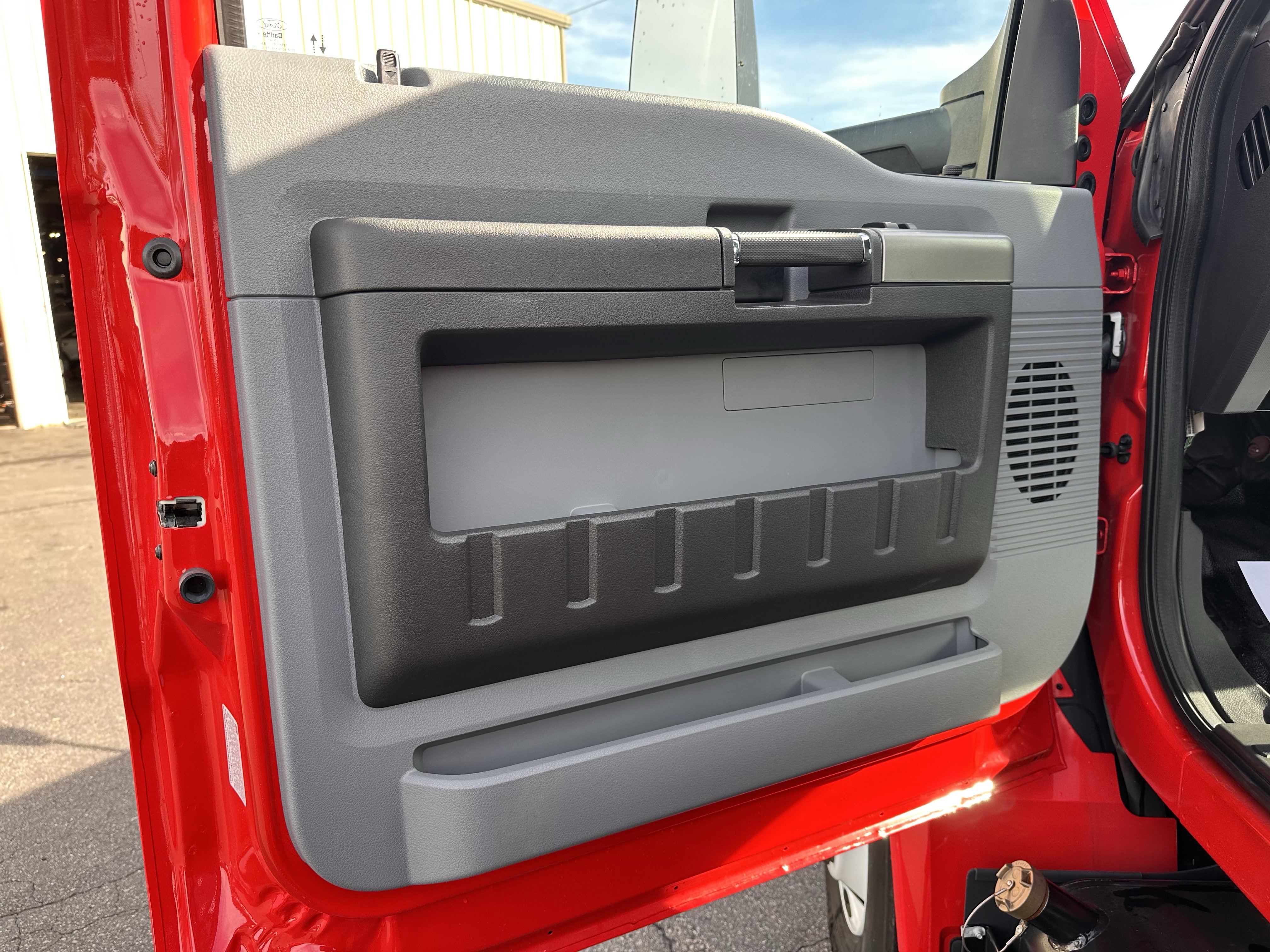 Used 2026 Ford F750 2WD Crew Cab Super Duty image 7