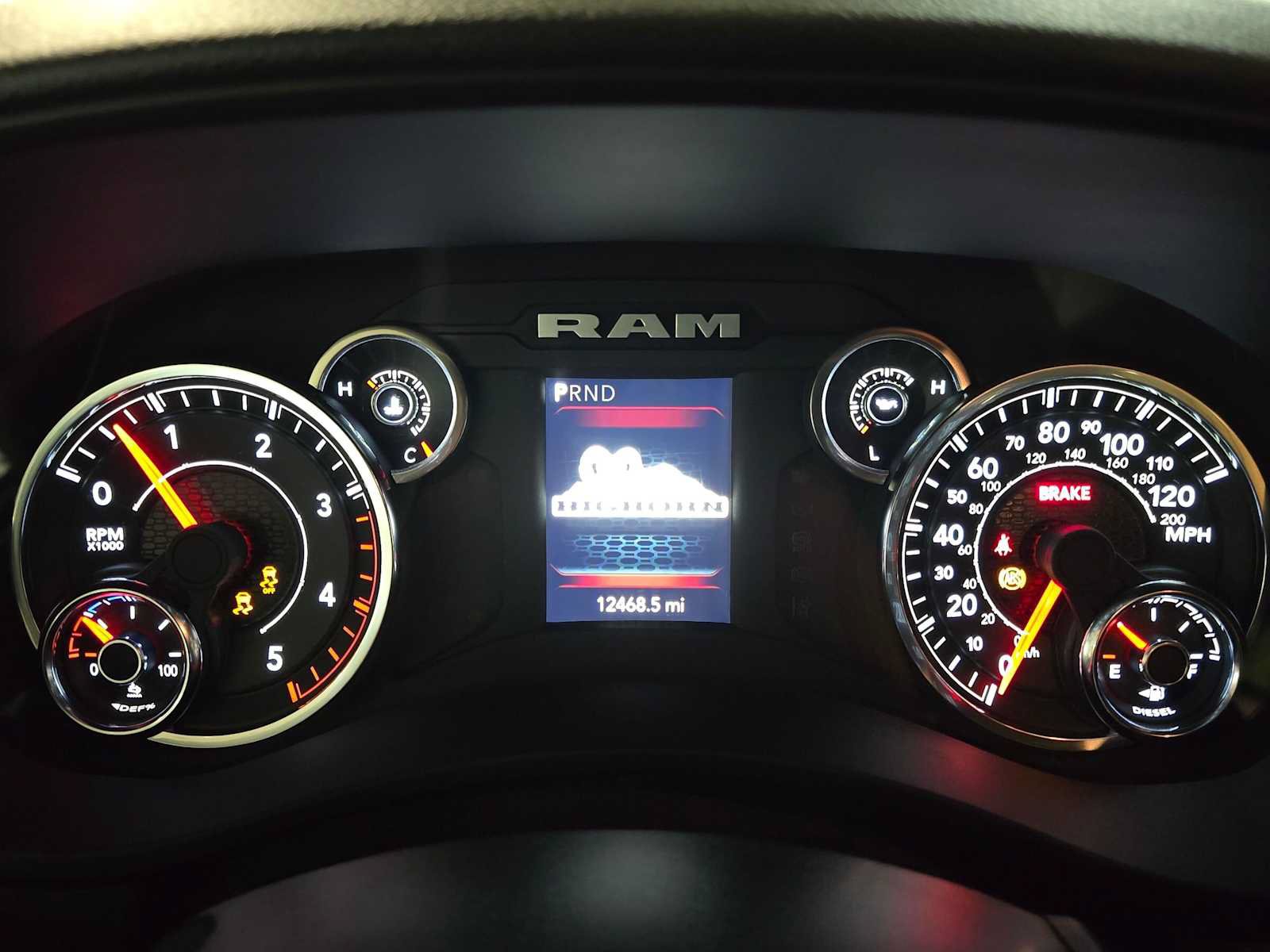 Used 2024 RAM 3500 Big Horn w/ Sport Appearance Package AWD/4WD image 27