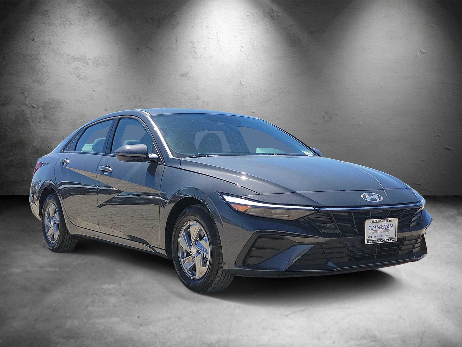 New 2026 Hyundai Elantra SE FWD image 2