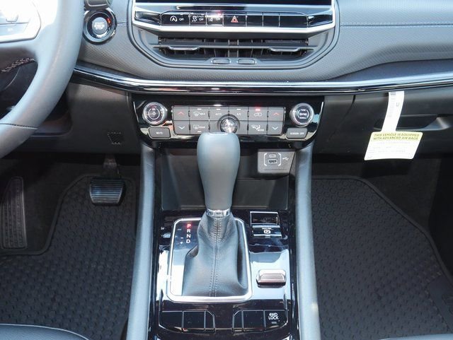 New 2026 Jeep Compass Latitude image 16