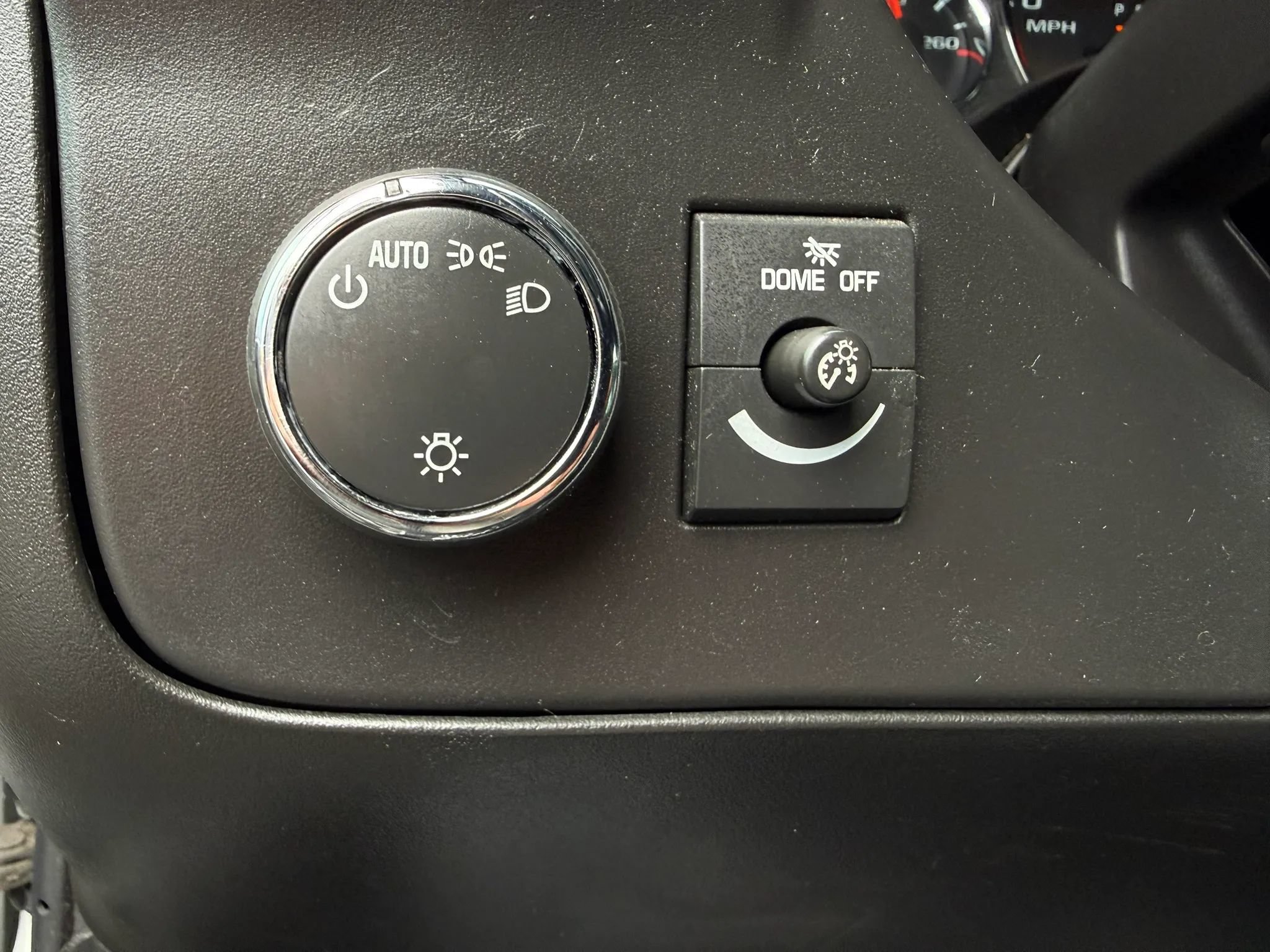Used 2021 Chevrolet Express 2500 w/ Driver Convenience Package RWD image 28