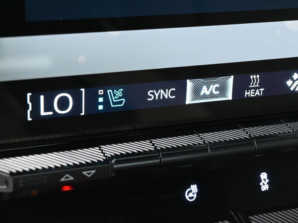 New 2025 GMC Hummer EV 2X w/ LPO, Sport Package image 26