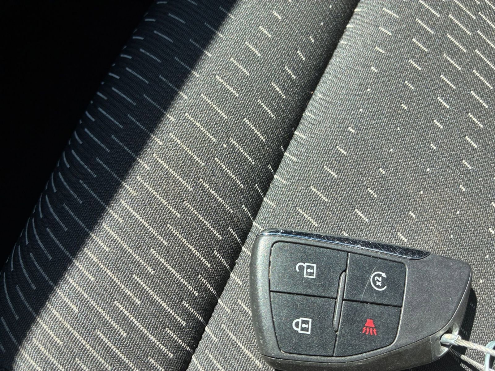 Used 2025 Chevrolet Equinox LT AWD/4WD image 23