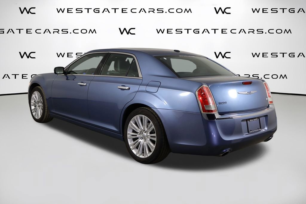 Used 2011 Chrysler 300 C RWD image 44