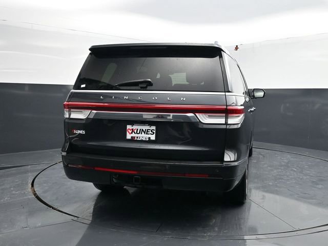 Used 2023 Lincoln Navigator Reserve AWD/4WD image 8