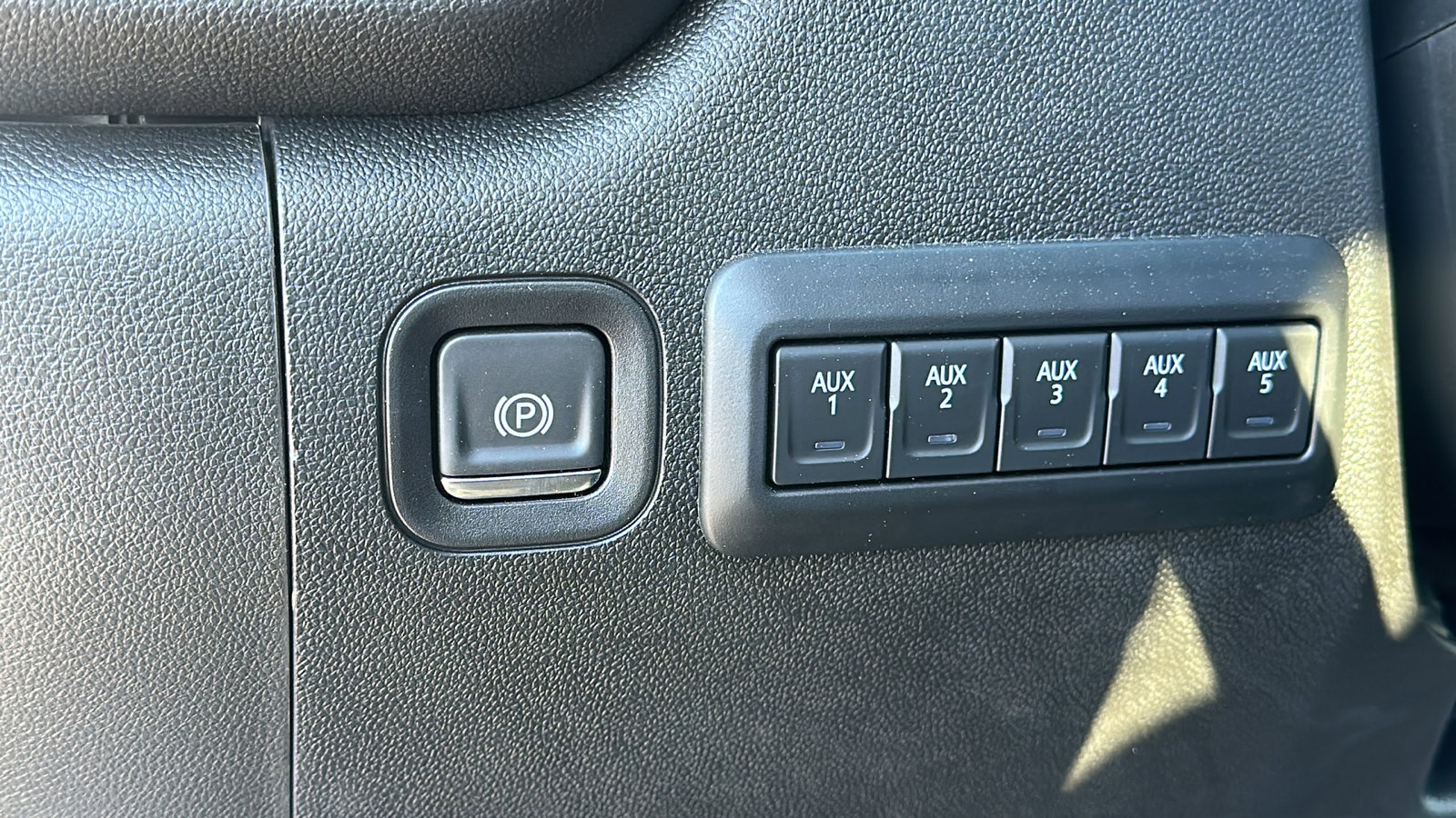 New 2025 Chevrolet Silverado 2500 W/T w/ WT Convenience Package image 36