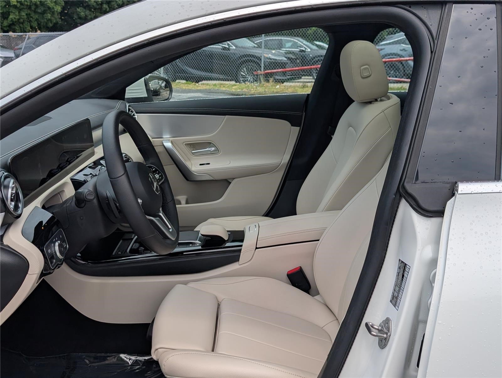 Used 2022 Mercedes-Benz CLA 250 image 15